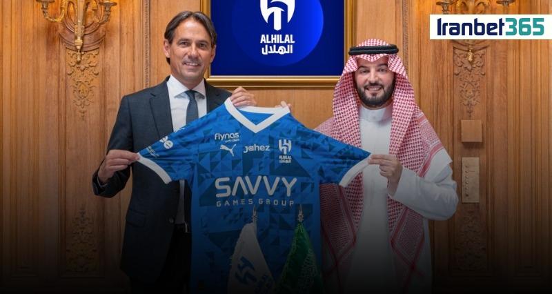 سیمونه اینزاگی سرمربی جدید الهلال در مراسم معارفه با پیراهن باشگاه