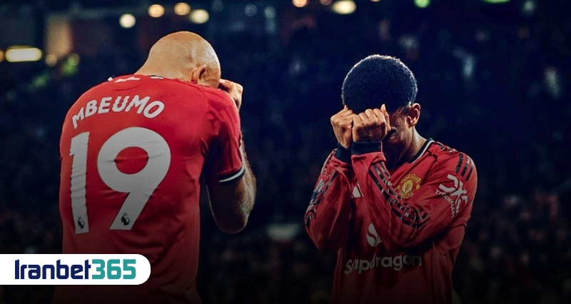 بازیکنان منچستریونایتد پس از گل در لیگ برتر انگلیس ۲۰۲۵