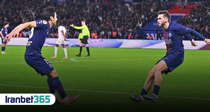 جشن گل بازیکنان پاری سن ژرمن در پارک دو پرنس