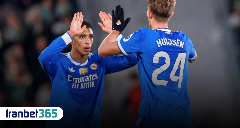 خوشحالی بازیکنان رئال مادرید پس از گلزنی در بازی لیگ قهرمانان